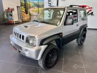 Usata Suzuki Jimny 65 CV (47 kW) 2005 Grigio SUV