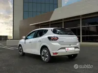 Nuevo Dacia Sandero 101 CV (74 kW) 2026 Blanco Berlina