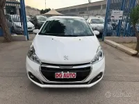 Usata Peugeot 208 75 CV (55 kW) 2017 Bianco Utilitaria