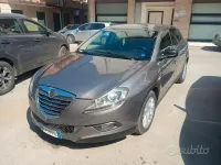 Usata Lancia Delta 120 CV (88 kW) 2013 Grigio Utilitaria