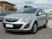 Usata Opel Corsa Cosmo 86 CV (63 kW) 2011 Grigio Utilitaria
