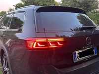 Usata VW Passat 150 CV (110 kW) 2021 Grigio Station wagon