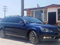 Usata VW Passat Business 140 CV (102 kW) 2012 Blu/azzurro Station wagon