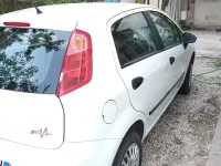 Usata Fiat Grande Punto Street 77 CV (56 kW) 2014 Bianco Utilitaria