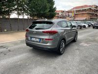 Usata Hyundai Tucson 132 CV (97 kW) 2020 Grigio scuro SUV