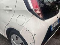 Usata Toyota Aygo X-play 69 CV (50 kW) 2015 Bianco Utilitaria