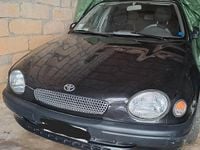 Usata Toyota Corolla 86 CV (63 kW) 1998 Nero Utilitaria
