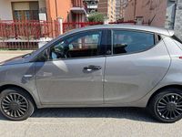 Usata Lancia Ypsilon Silver 95 CV (69 kW) 2020 Grigio Utilitaria