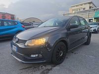 Usata VW Polo 75 CV (55 kW) 2015 Gray Utilitaria