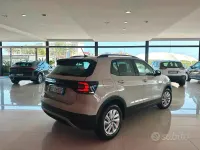 Usata VW T-Cross Style 110 CV (80 kW) 2023 Grigio SUV
