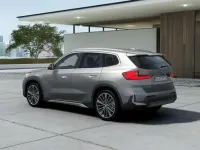 Nuova BMW iX1 150 kW (204 CV) 2026 Space silver metallizzato SUV