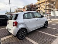 Usata Smart ForFour 61 CV (44 kW) 2015 Bianco Utilitaria