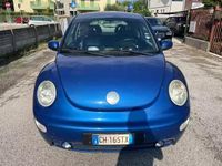 Usata VW New Beetle 100 CV (73 kW) 2003 Blu Utilitaria