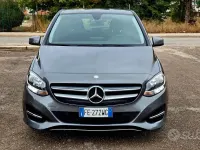 Begagnad Mercedes B160 Executive 90 HK (66 kW) 2016 Grå Minibuss