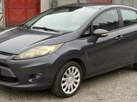 Usata Ford Fiesta 68 CV (50 kW) 2010 Nero Utilitaria