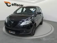 Usata Lancia Ypsilon 69 CV (50 kW) 2015 Nero Utilitaria
