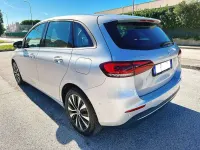 Usata Mercedes B250 Business 160 CV (117 kW) 2022 Argento Utilitaria