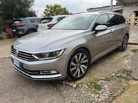 Usata VW Passat 190 CV (139 kW) 2016 Grigio Station wagon