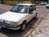 Usata Peugeot 205 54 CV (39 kW) 1992 Bianco Berlina