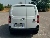 Usata Fiat Doblò S 90 CV (66 kW) 2023 Bianco Monovolume