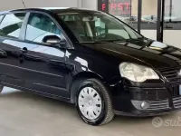 Begagnad VW Polo Trendline 69 HK (50 kW) 2007 Svart Halvkombi