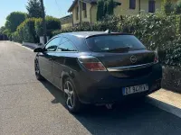 Usata Opel Astra GTC Cosmo 115 CV (84 kW) 2009 Nero Berlina