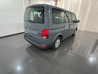 Usata VW Caravelle 150 CV (110 kW) 2023 Pure grey Monovolume