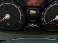 Usata Ford Fiesta 82 CV (60 kW) 2010 Bianco Berlina