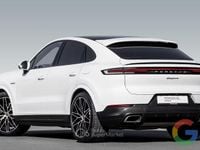 Usata Porsche Cayenne 470 CV (345 kW) 2023 Bianco SUV