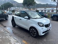 Usata Smart ForFour 70 CV (51 kW) 2017 Bianco Utilitaria