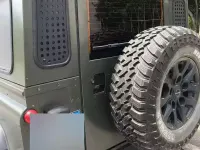 Usata Land Rover Defender 122 CV (89 kW) 1999 Station wagon
