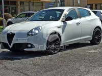 Usata Alfa Romeo Giulietta Distinctive 105 CV (77 kW) 2014 Bianco Utilitaria