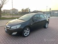 Occasion Opel Astra Cosmo 110 ch (80 kW) 2011 Noir Break