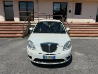 Usata Lancia Ypsilon 75 CV (55 kW) 2010 Bianco Utilitaria