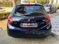 Usata Peugeot 208 Allure 82 CV (60 kW) 2016 Blu Utilitaria