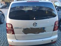Usata VW Touran 105 CV (77 kW) 2009 Grigio Monovolume