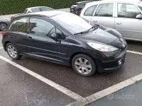 Käytetty Peugeot 207 2008 Coupe - kaksiovinen