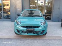 Usata Fiat 600 101 CV (74 kW) 2025 Blu Berlina