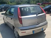 Usata Fiat Punto Dynamic 69 CV (50 kW) 2004 Argento Utilitaria