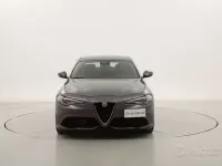 Usata Alfa Romeo Giulia 209 CV (153 kW) 2023 Grigio Berlina