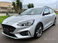 Usata Ford Focus ST 120 CV (88 kW) 2021 Grigio Station wagon