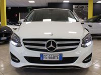 Usata Mercedes B180 109 CV (80 kW) 2016 Bianco Utilitaria