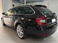 Usata Skoda Octavia Style 150 CV (110 kW) 2019 Nero Station wagon