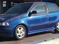 Usata Fiat Punto 133 CV (97 kW) 1994 Blu Berlina