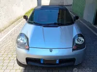 Usata Toyota MR2 140 CV (102 kW) 2000 Grigio Cabrio