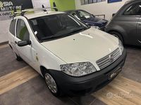 Usata Fiat Punto 69 CV (50 kW) 2009 Bianco Utilitaria