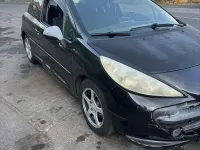 Usata Peugeot 207 68 CV (50 kW) 2008 Nero Utilitaria