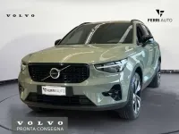 Nuova Volvo XC40 Ultra 163 CV (119 kW) 2026 Verde SUV