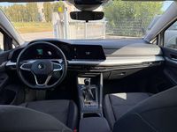 Usata VW Golf VIII Life 150 CV (110 kW) 2023 Grigio pastello Station wagon