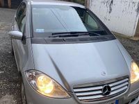Usata Mercedes A180 Avantgarde 109 CV (80 kW) 2004 Grigio Berlina